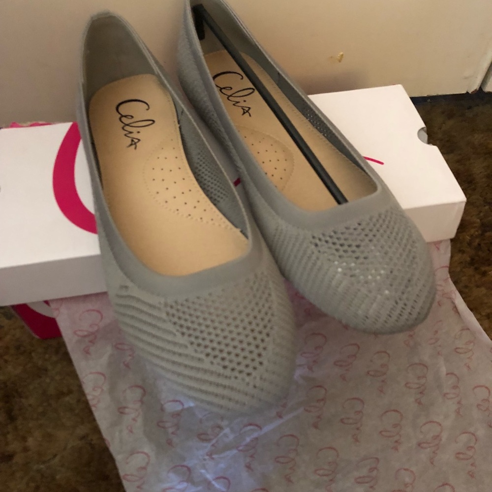 NEW WOMEN FLATS
